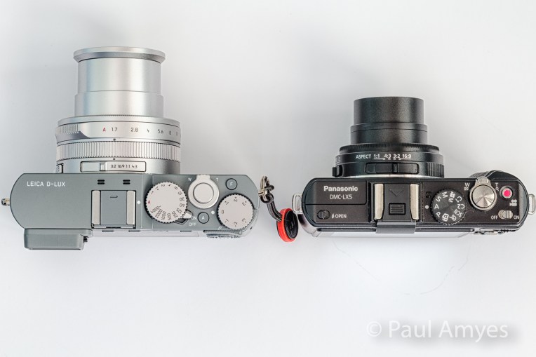 The Leica D-Lux compared with the Panasonic Lunix LX5. From above the size difference is more apparent.